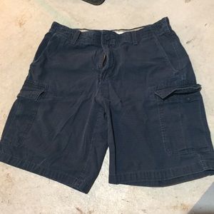 Izod men’s saltwater cargo shorts navy